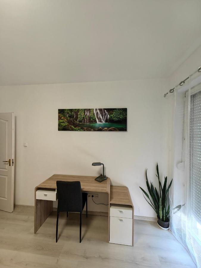 Oasis Apartman Szeged Exteriör bild